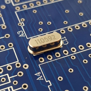کریستال کوتاه 11.0592MHZ